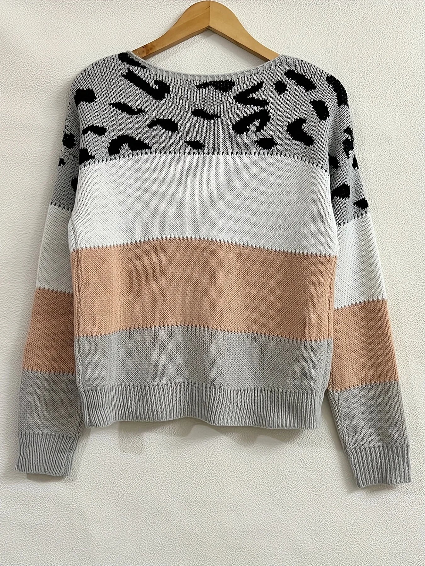 Round Neck Contrast Leopard Print Woolen Pullover Top