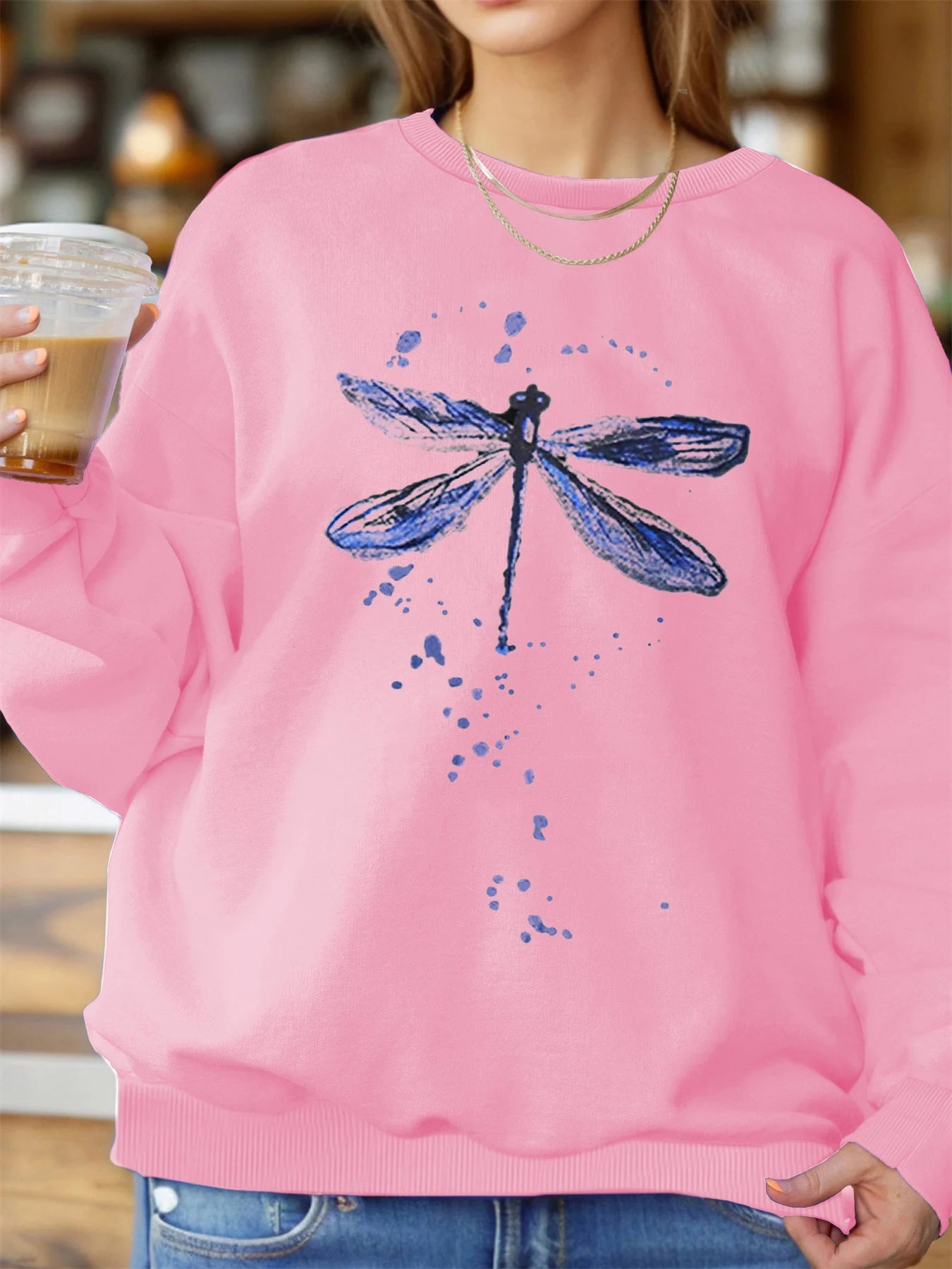 Women's autumn and winter casual loose and comfortable warm dragonfly pattern printed round neck long sleeved pullover