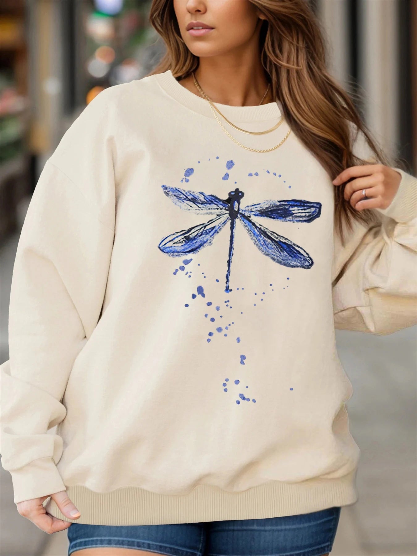 Women's autumn and winter casual loose and comfortable warm dragonfly pattern printed round neck long sleeved pullover